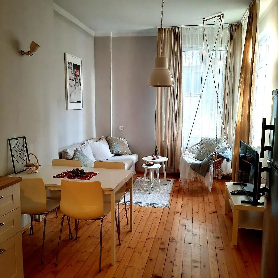 Cozy & Stylish Apartment In The Heart Of Sofia