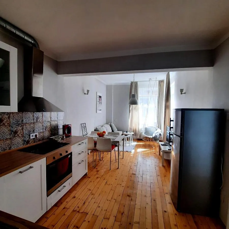 Cozy & Stylish Apartment In The Heart Of Sofia